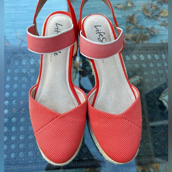 Lifestride Women's Kimmie Wedge Espadrilles - Picture 4 of 8